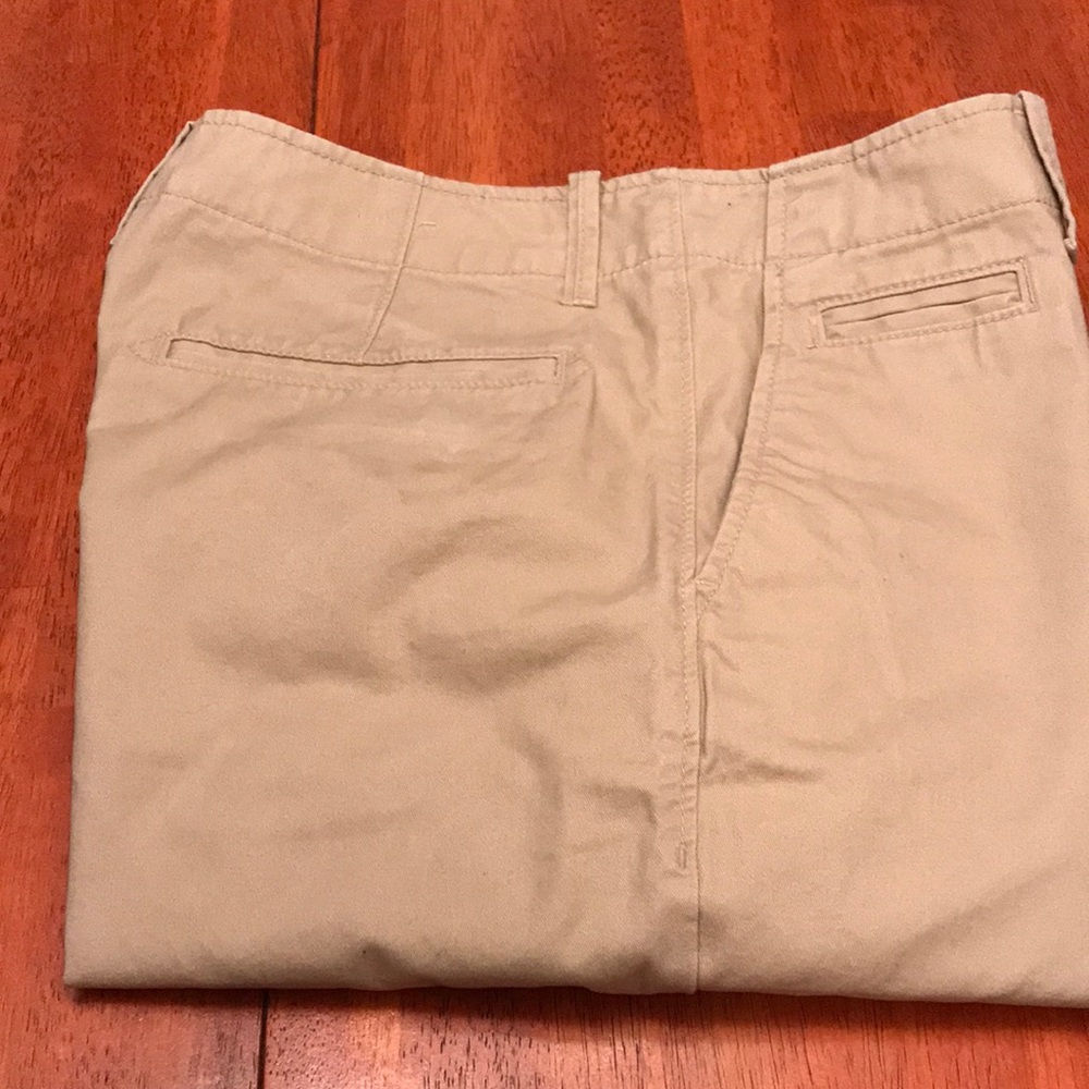 Men’s khaki pants